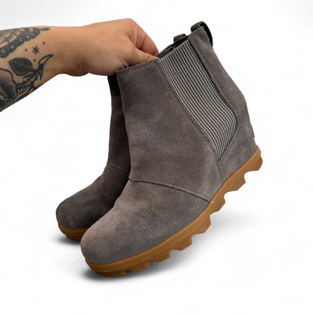 Sorel Joan of Arctic Wedge Chelsea Suede Boots